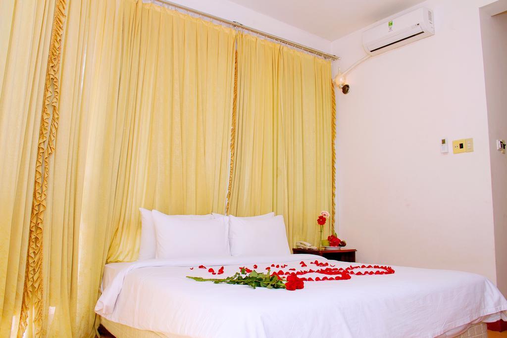 Aurora Nha Trang Hotel Exterior photo